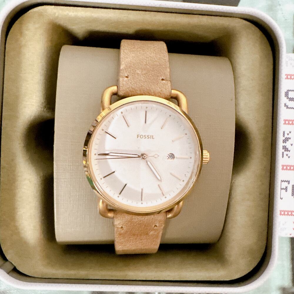 Fossil ES4335 Commuter Rose Gold Sand Leather Ladies Quartz Date Watch